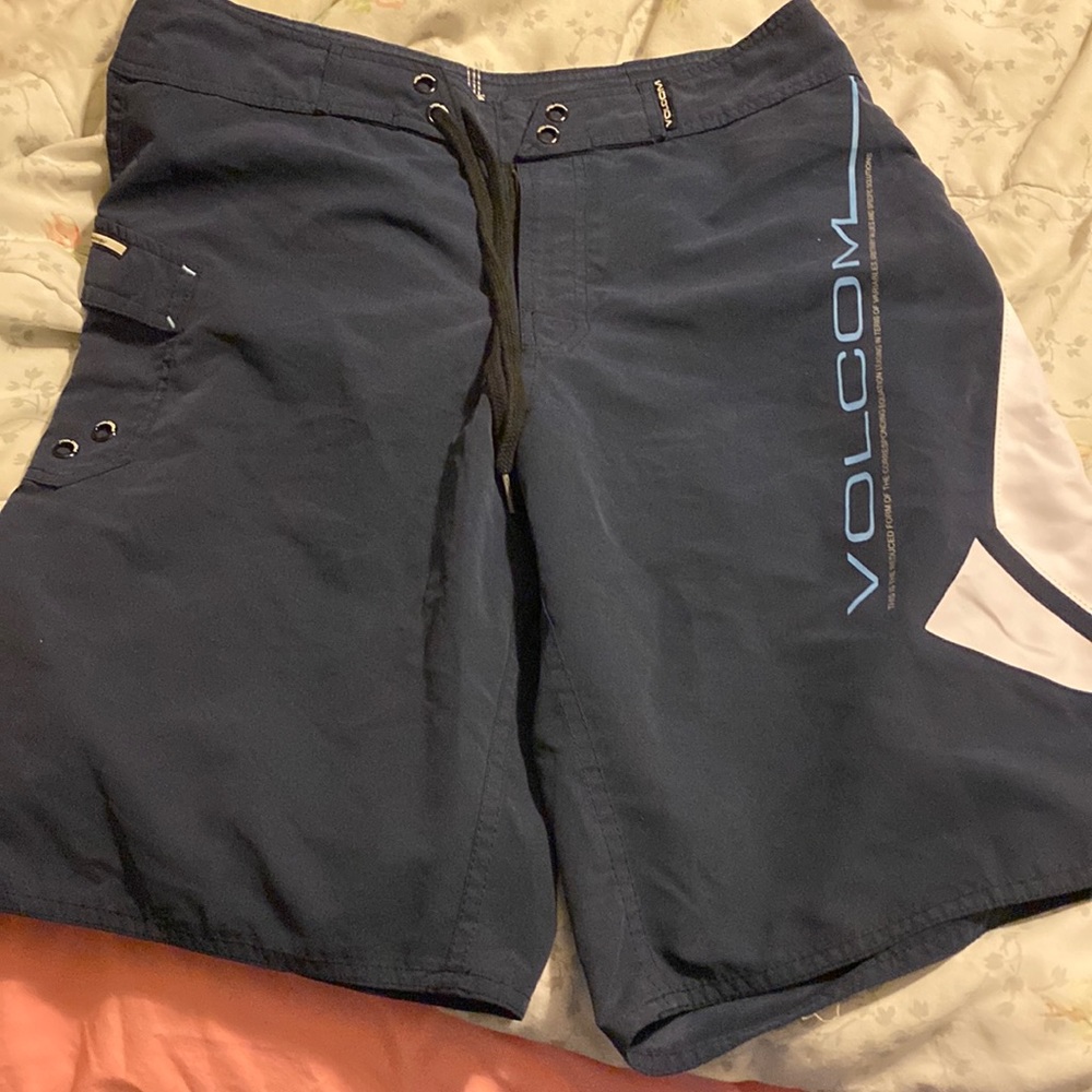 Volcom swimsuit, baggies, board shorts, size 33 excellent condition